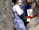 Aerie and  Lord Phaedrus up a Tree